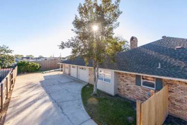 Main picture of 12526 Parktrail Ave