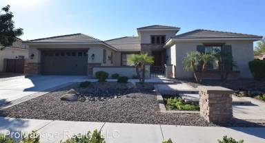 Main picture of 693 W Alamosa Dr