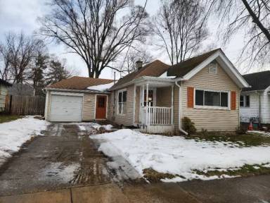 Main picture of 2034 Sinclair Ave NE