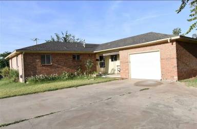 Main picture of 2505 Kansas Ave
