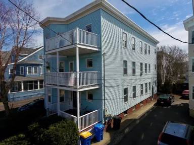 Main picture of 25 Seafoam Ave