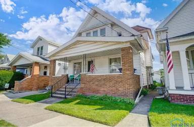 Main picture of 322 Dexter St
