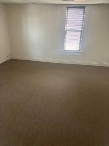 Main picture of 803 E Washington St