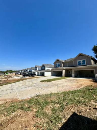 Main picture of 8437 Valley Spring Dr