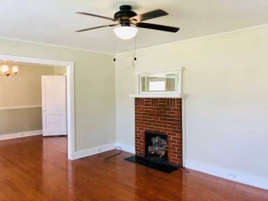 Main picture of 1020 Larkmartin St