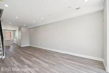 Main picture of 2429 N 3rd St