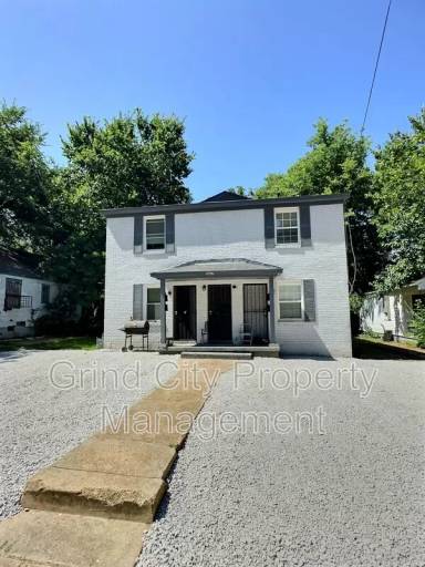 Main picture of 3042 McAdoo Ave