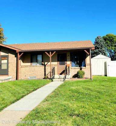 Main picture of 2720 W 5th St