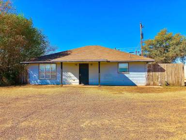 Main picture of 413 Dowden Rd