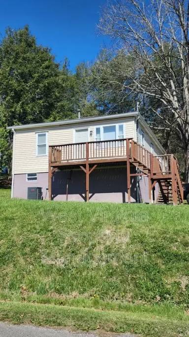 Main picture of 175 Colton Loop