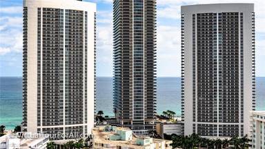 Main picture of Beach Club Condos
