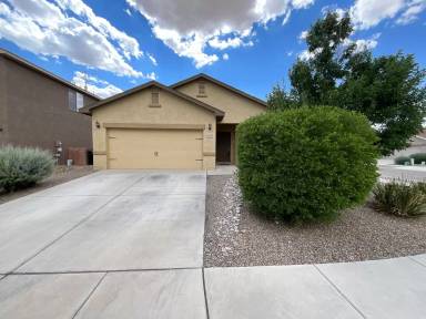 Main picture of 140 El Camino Loop NW