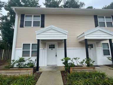 Main picture of 4914 Franklin Ave