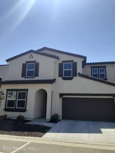 Main picture of 4405 Sierra Pine Way