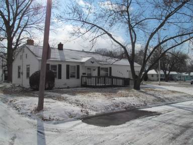 Main picture of 3004 N Wilson Dr