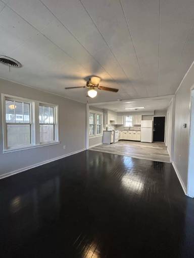 Main picture of 1926 26th St