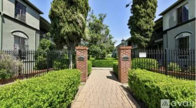Main picture of Hollywood Garden Apartments