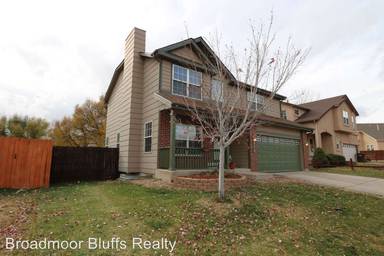 Main picture of 715 Ridgebury Pl