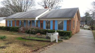 Main picture of 5100 Carriage Drive Cir