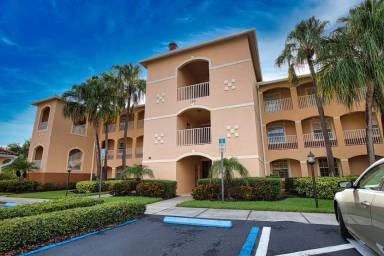 Main picture of 150 L Pavia Blvd