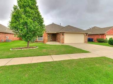 Main picture of 10721 SW 31st Ct