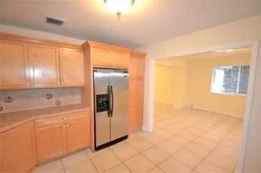 Main picture of 6740 SW 10th Ct