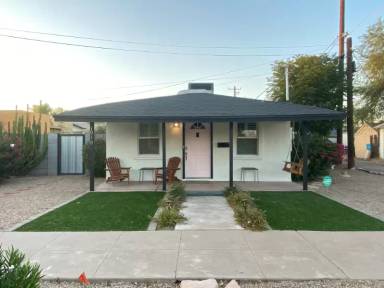 Main picture of 1010 E Sheridan St