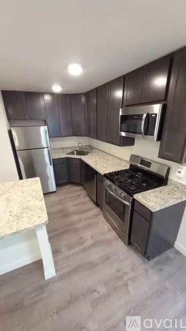 Main picture of 17 Sugar Maple Ln