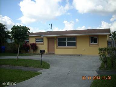 Main picture of 350 N 68th Ter