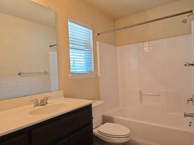 Main picture of 211 Candlewood Cir