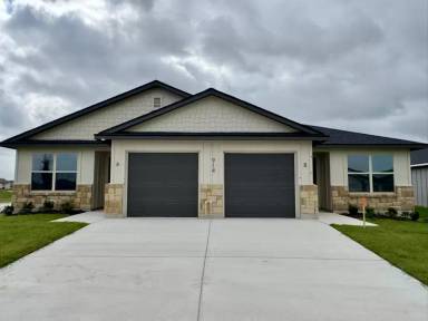 Main picture of 914 Switchgrass Dr