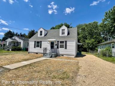 Main picture of 404 Cloverhill Ave
