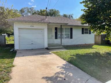 Main picture of 1324 N Forest Ave