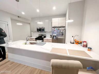 Main picture of 839 W Agatite Ave