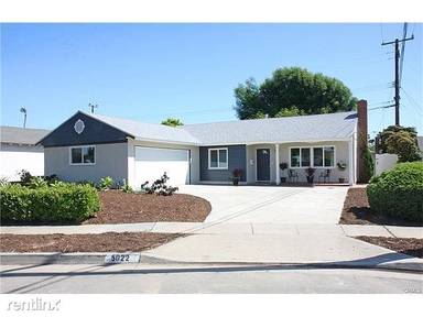 Main picture of 5042 Bluejay Cir