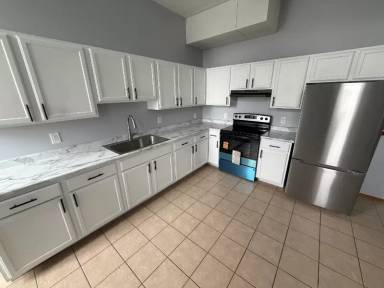 Main picture of 205 Plum St
