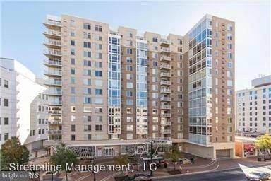 Main picture of 930 Wayne Ave Apartments