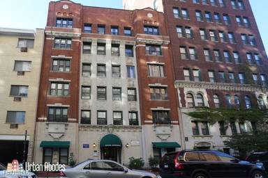 Main picture of Roscoe Apartments