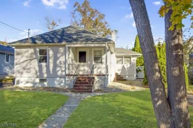 Main picture of 128 Old York Rd