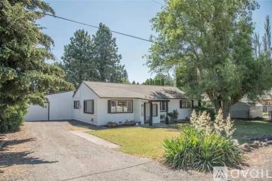 Main picture of 1204 N Willow St