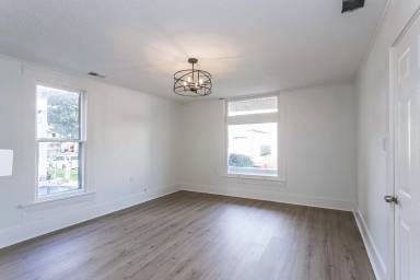 Main picture of 1415 Locust St