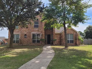 Main picture of 914 Dove Creek Trl