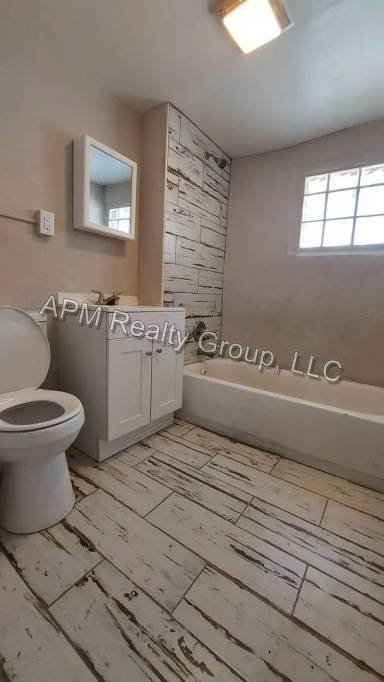 Main picture of 614 North St