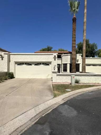 Main picture of 7807 S Kachina Dr