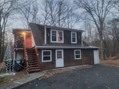 Main picture of 4038 Manor Dr