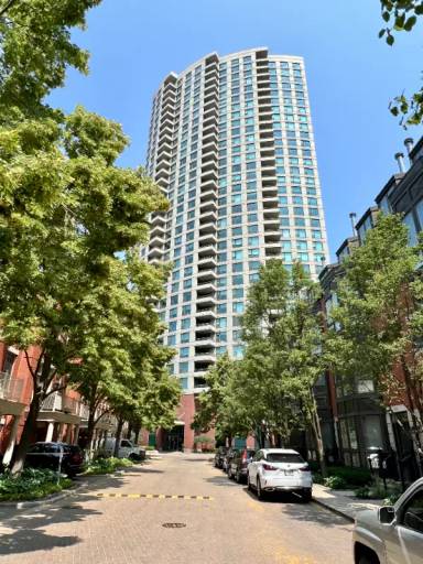 Main picture of Kinzie Park Tower