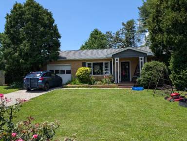 Main picture of 1240 Pinebrook Cir