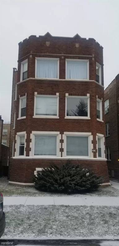 Main picture of 1126 E 81st Pl