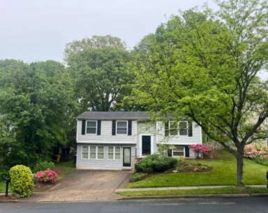 Main picture of 937 Marine Dr