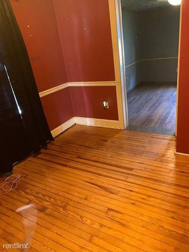 Main picture of 170 2nd Ave